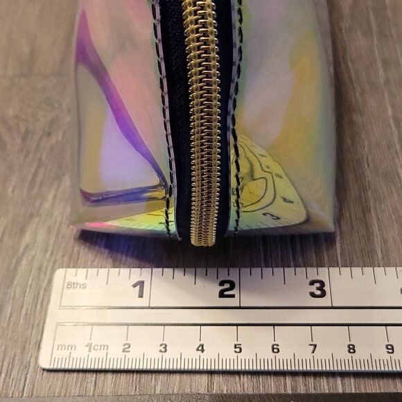 Iridescent Cosmetic Travel Makeup Bag - Picture 6 of 7